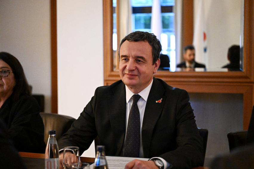 Kurti takohet me Spajiqin  në fokus bashkëpunimi Kosovë Mal i Zi dhe rruga drejt BE së