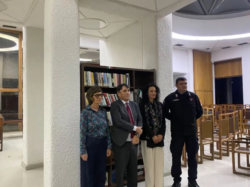Java e gjuhës italiane  Italia i dhuron libra Bibliotekës Kombëtare të Kosovës
