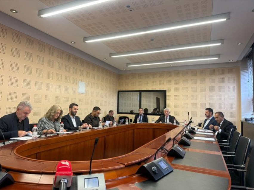 projektligji-per-byrone-kalon-ne-komision-haxhiu-ngre-pretendime-per-antikushtetutshmeri