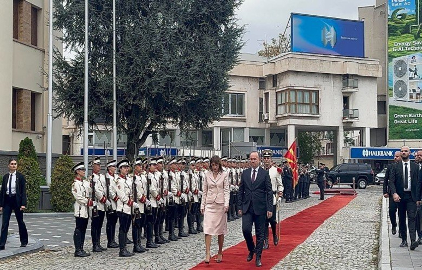 regjim-i-posacem-i-komunikacionit-ne-shkup-per-shkak-te-vizites-se-albulena-haxhiut