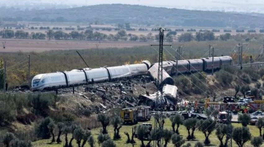 Audio zbulon bisedat midis makinistëve të trenave në Spanjë pak çaste para aksidentit tragjik