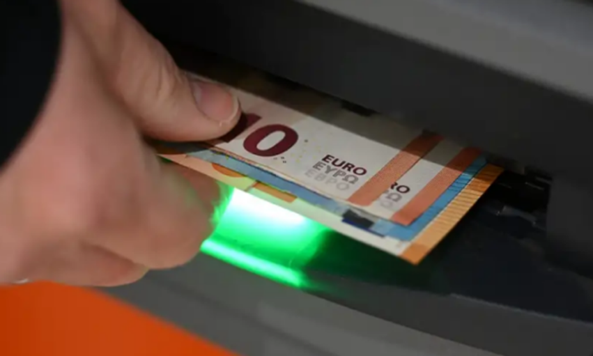 Parashikohen ndryshime në buxhetin 2026  102 milionë euro për pagën e 13 të dhe përvojën e punës  20 milionë për pensionistët
