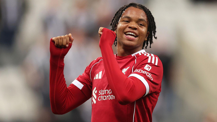 Bayern ofron 60 milionë funte për talentin 17 vjeçar të Liverpoolit