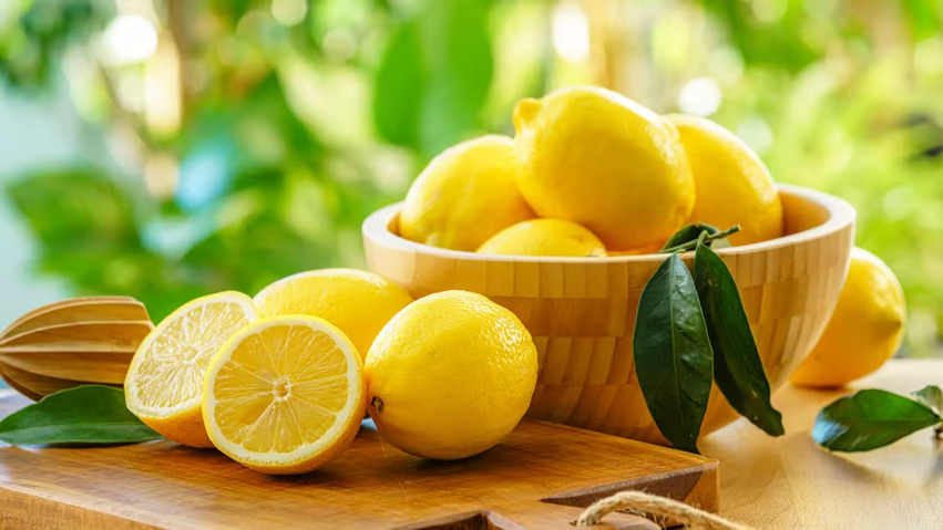 Përfitimet e limonit në organizëm dhe gastronomi