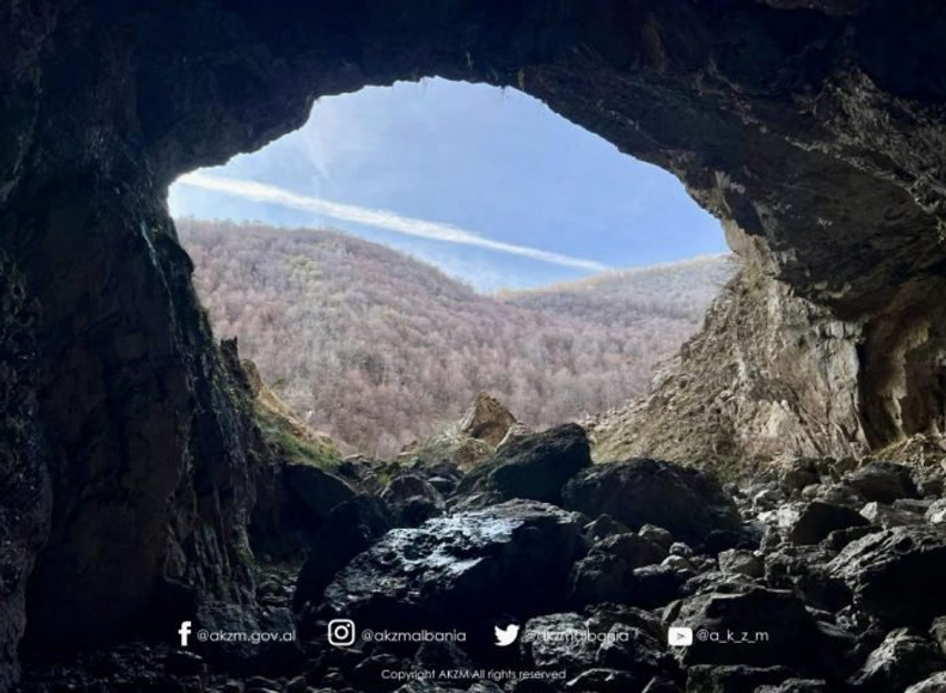 Shpella e Valit  pasuri natyrore me vlera shkencore dhe ekologjike në Martanesh