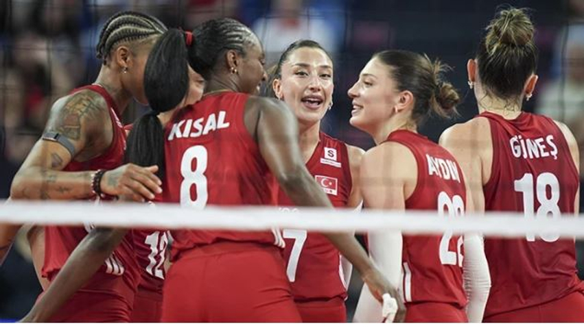 Volejbollistet e Turqisë ndeshen me Azerbajxhanin në të tetën e finales së Kampionatit Evropian