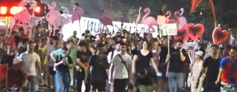 “Nesër më shumë”/ Revolta e 95 kundër Ramës, qëndresa nuk ndalet! Qytetarët kërkojnë dorëheqjen e panegociueshme të kryeministrit
