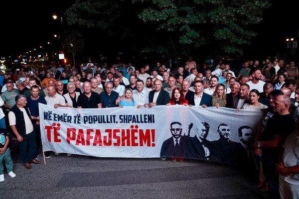 “Ora e Pritjes” vendoset edhe në Gjakovë