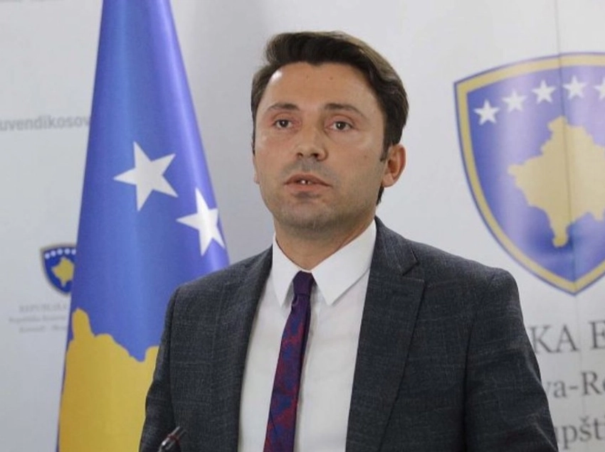 Rrustemi: Gjashtë njerëz po e çojnë Kosovën drejt kaosit