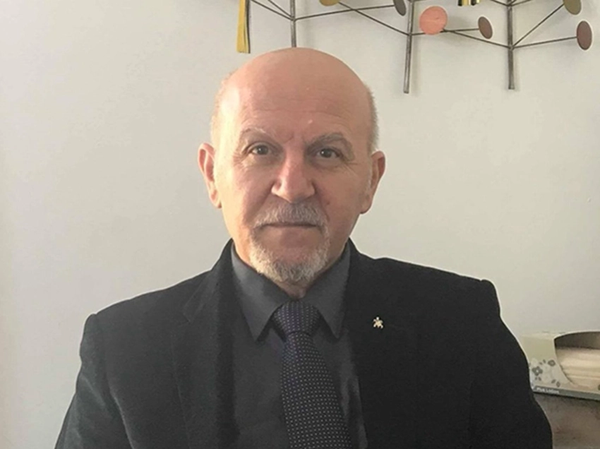 Adriatik Dosti me një letër publike për Kurtin: Mos lësho pe, Albin... ec përpara