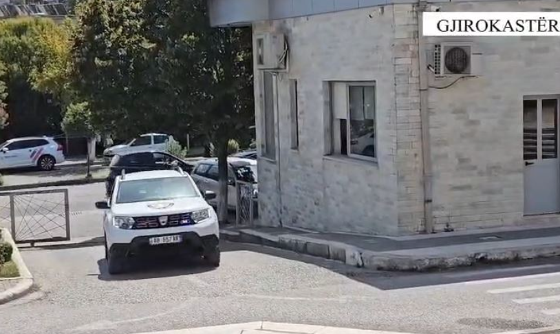 Dy të arrestuar në Gjirokastër, u kapën me mallra kontrabandë