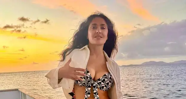 Besoni ose jo, aktorja Salma Hayek është 60-vjeçe
