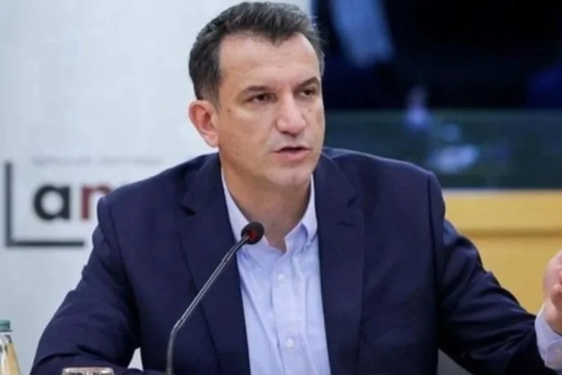 Para vendimit/ Manovrat që Veliaj të lërë qelinë