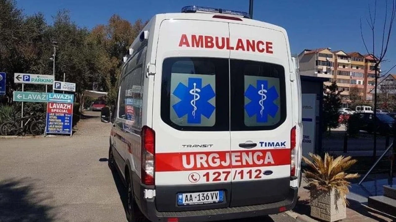 Rreth 100 persona paraqiten për ndihmë mjekësore në spitalin e Fushë-Arrëzit, dyshohet për helmim nga uji i pijshëm