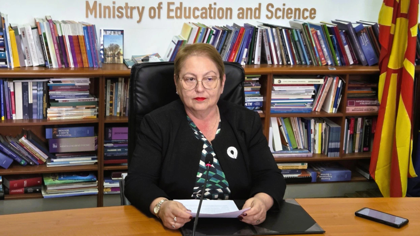 Janevska  Në ditët e nxehta shkollat duhet të respektojnë protokollet  orët shkurtohen vetëm në fazën e verdhë