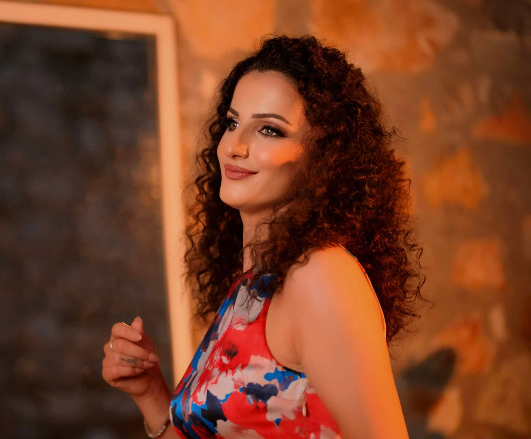 Mesazhi i këngës dhe interpretimi nga Nikoleta Vokrri të bëjnë ta duash shumë “Hape Derën Nanë”