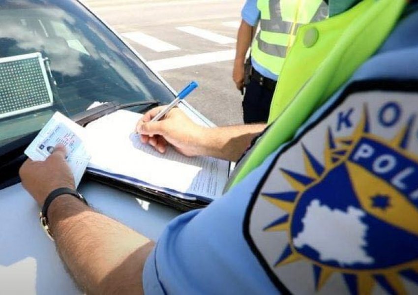 Policia sqaron situatën në Llukar: Dy shoferë u gjobitën për bllokim të trafikut