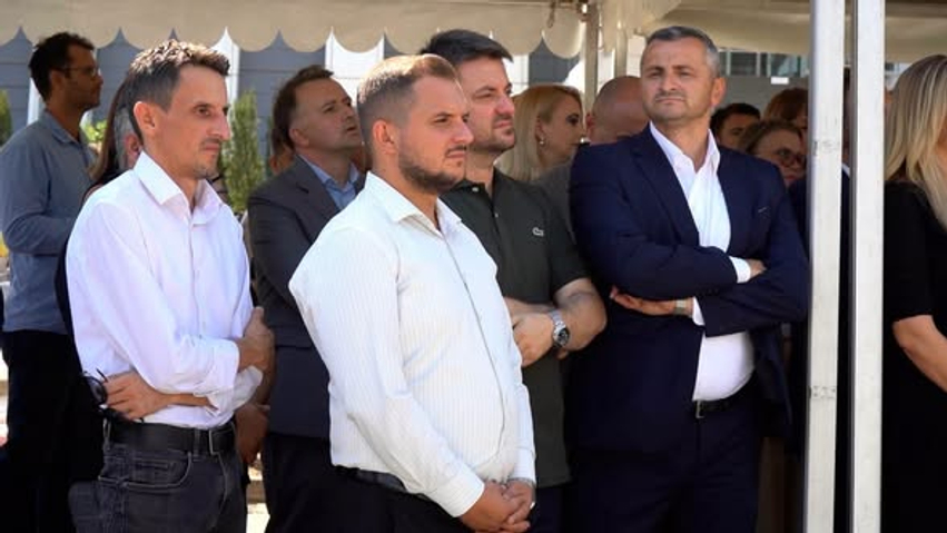 Qamili  Tetova pajiset me automjet të ri për higjienë komunale  investim nga 4 2 milionë euro