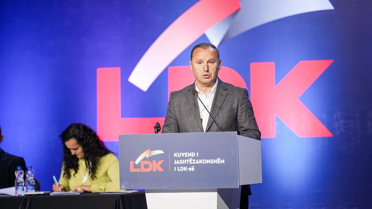 Kundërshtoi Sejdiun për president, Zemaj reagon pas kritikave