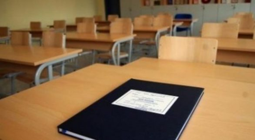 vonesat-ne-zevendesime-nxenesit-e-nje-klase-ne-shkollen-pavaresia-mbesin-jashte-bankave-shkollore