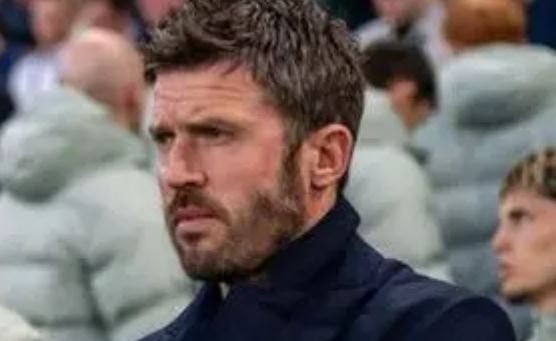 Carrick lavdëron sulmuesin që Unitedi refuzoi ta shesë