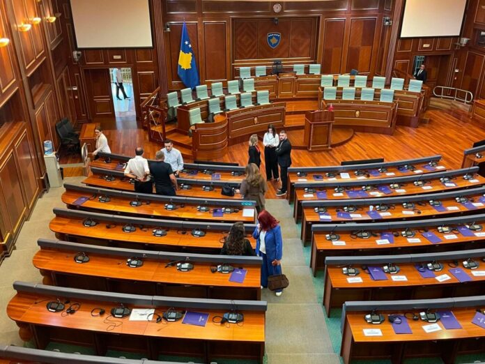 Të mërkurën vazhdon seanca për konstituimin e Kuvendit, a do të marrin pjesë PDK e Aleanca?