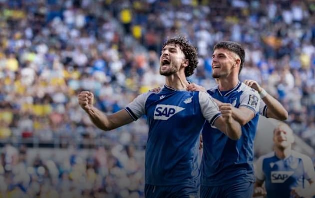 Avdullahu shënon, Hajdari - autogol! Dortmundi fiton me përmbysje spektakolare