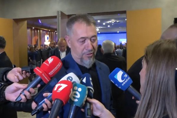​Lushtaku-Abdixhikut: Merru me shtëpinë tënde e jo me mua