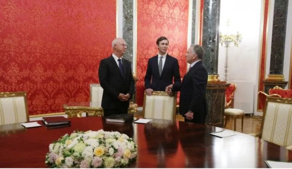​Përfundon takimi midis Putinit dhe të dërguarve të SHBA-së në Moskë