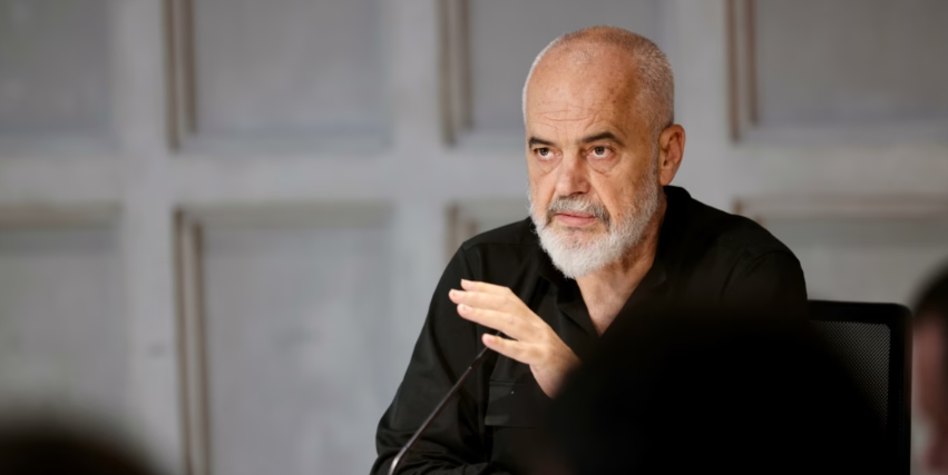 Edi Rama reagon ndaj Serbisë: S’mund të bësh funeral shtetëror për një “kasap” si Mlladiq