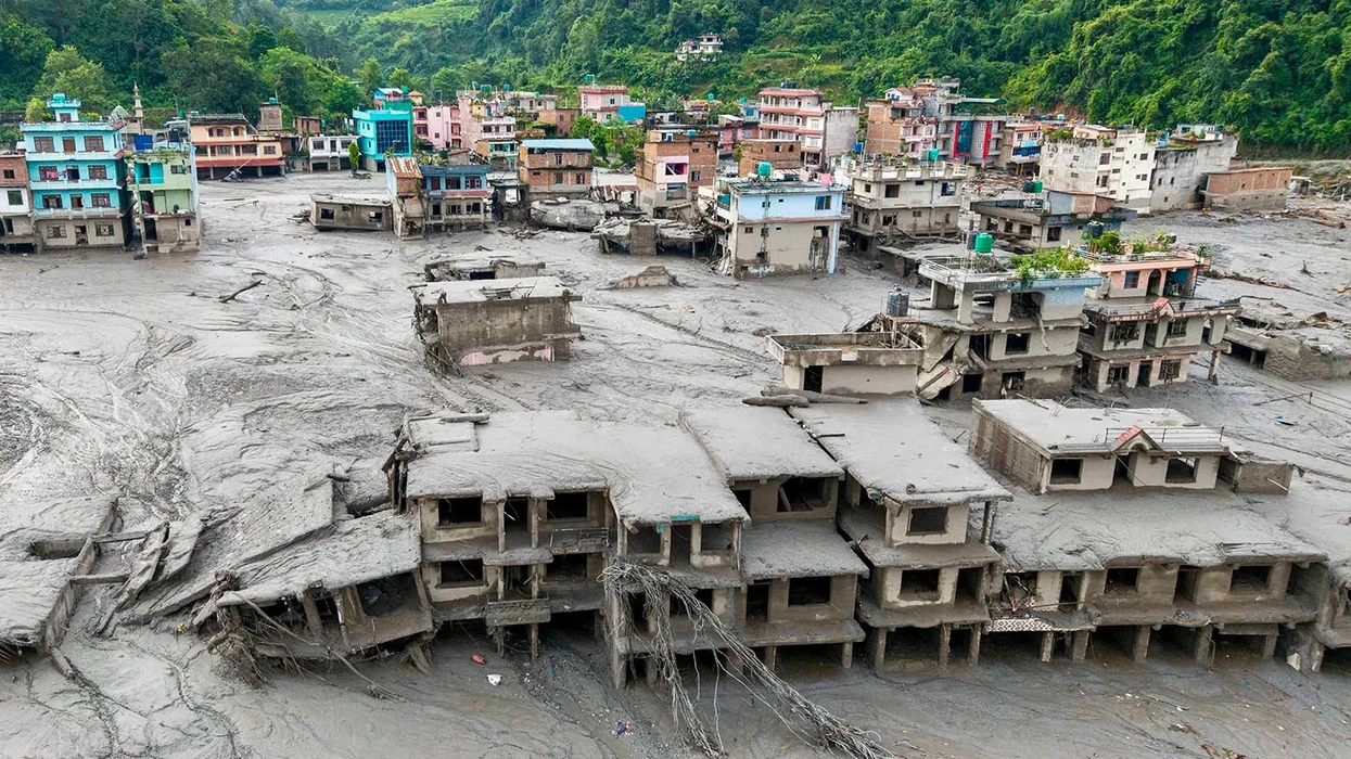 Akullnaja u ça dhe shkaktoi katastrofën – sa ka shkuar numri i viktimave në Nepal dhe Tibet?