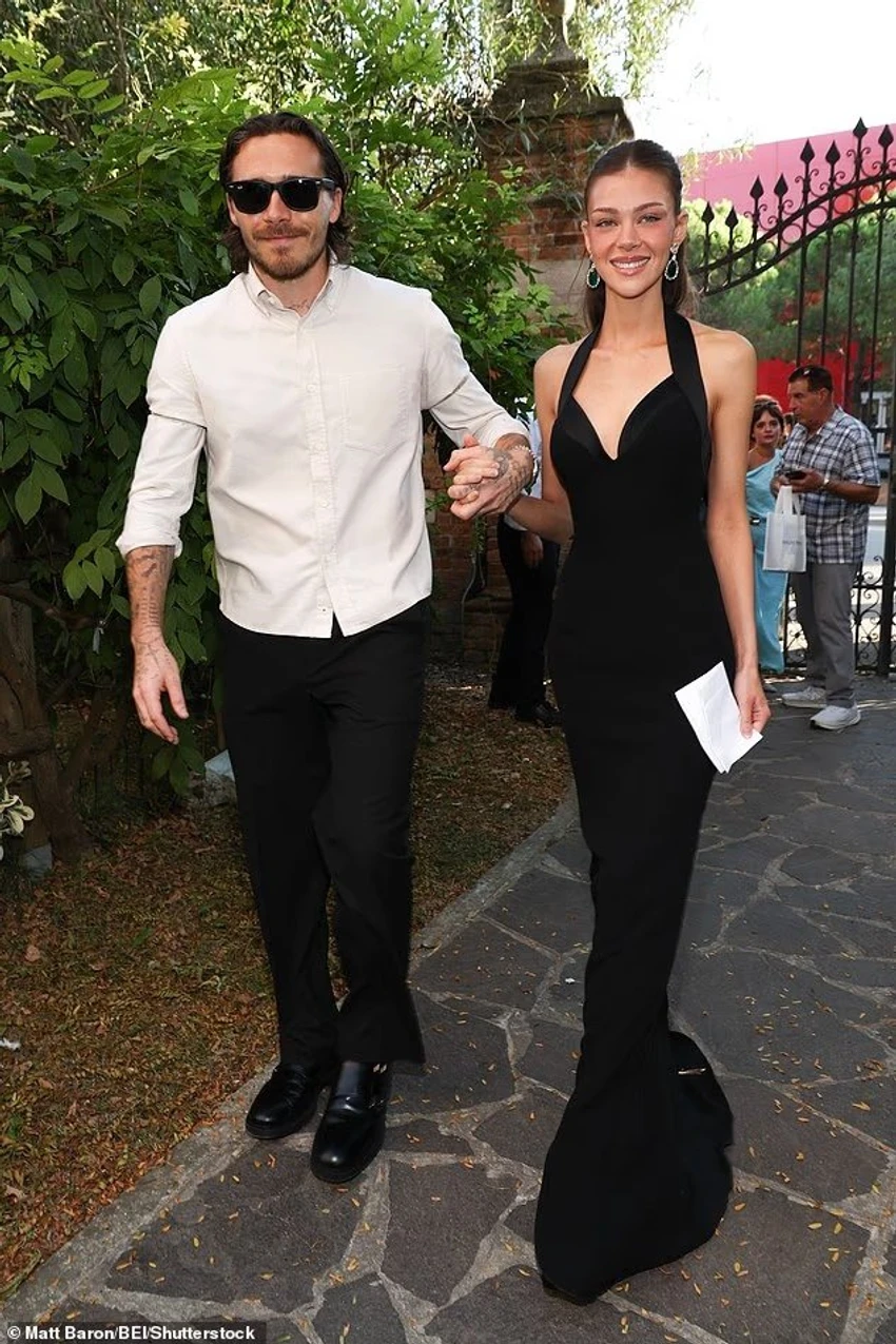 Nicola Peltz Beckham nderohet me çmimin “Rising Star”, Brooklyn e shoqëron me përkujdesje 2 Image