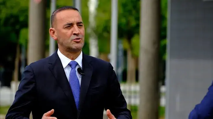 Daut Haradinaj kërcënohet nga ushtarë rusë e serbë