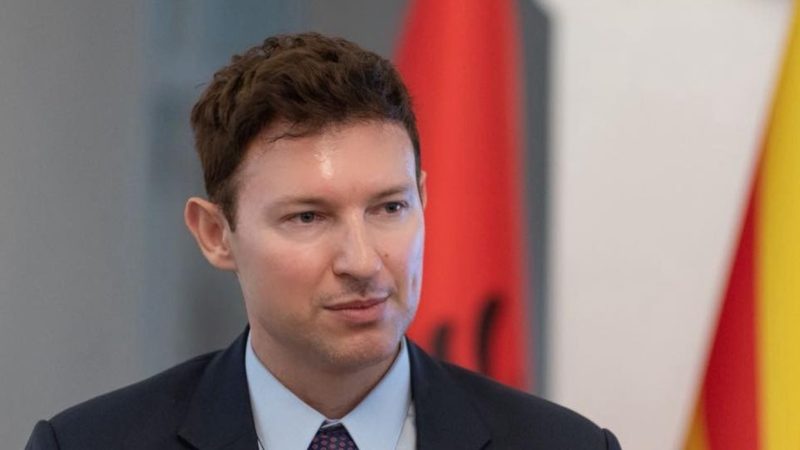Ambasadori Meidani mesazh të fortë nga Shkupi: Nënë Tereza, “një krenari e rrallë” e kombit shqiptar