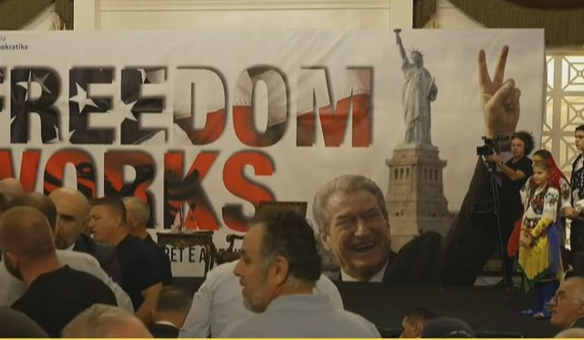 Kreu i PD-së në SHBA, nis takimi i Berishës me shqiptarët e Amerikës në New Jersey