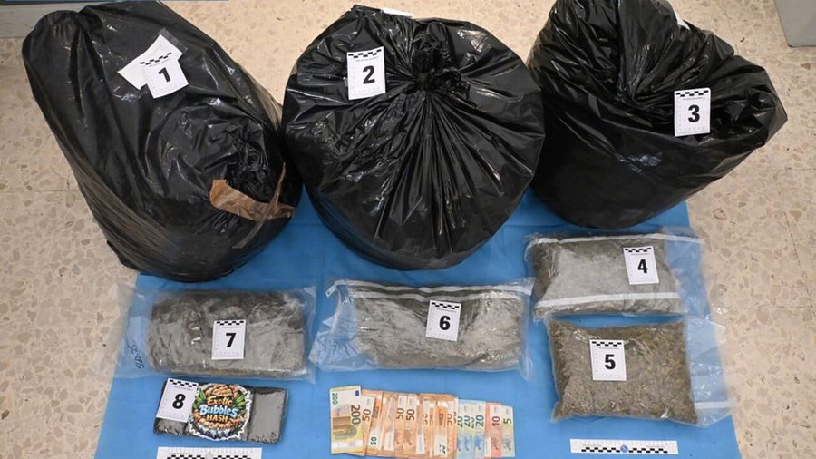 U kap duke transportuar me fugon 41 kg hashash, arrestohet shqiptari në Itali! Lëndën narkotike e kishte fshehur në vendin e pazakontë