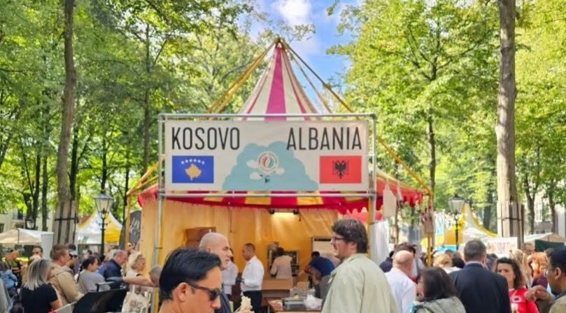 “Autogol diplomatik” në Hagë, Mekuli reagon ashpër: Pse u shkrua “Kosovo” e jo “Kosova”?