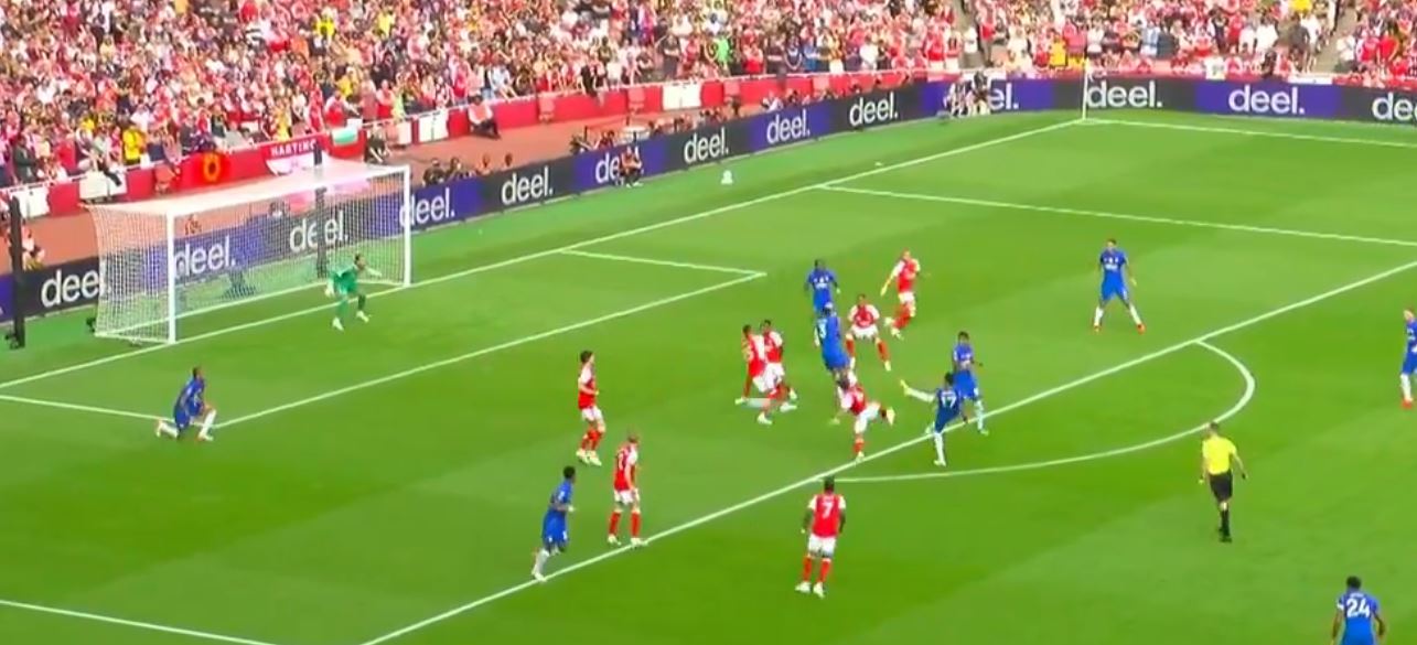 Chelsea në epërsi ndaj Arsenalit!