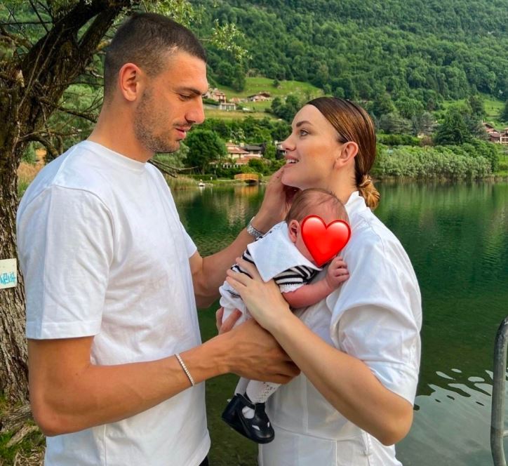 Heidi Lushtaku heq mbiemrin e burrit nga rrjetet duke ngritur dilema