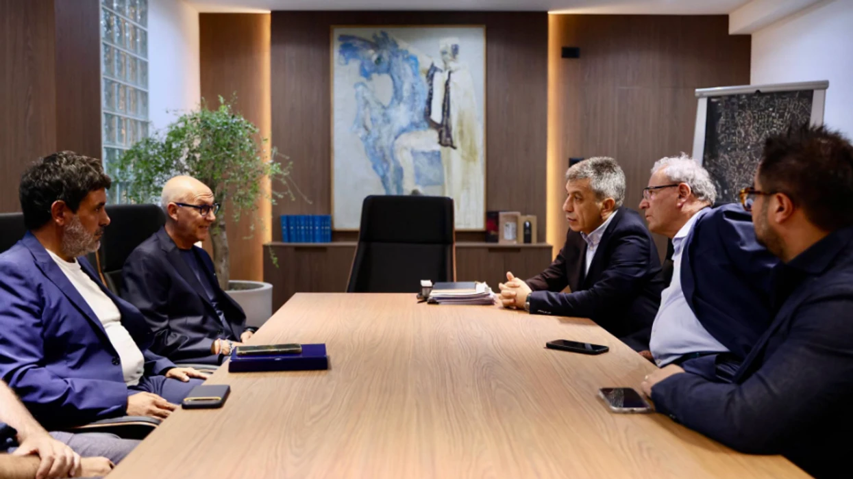 Mexhiti priti në takim një delegacion arbëresh nga Vakarici i Italisë