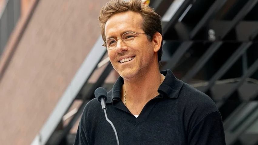 Ryan Reynolds lë të kuptohet se si do ta festojë ditëlindjen e 50 të