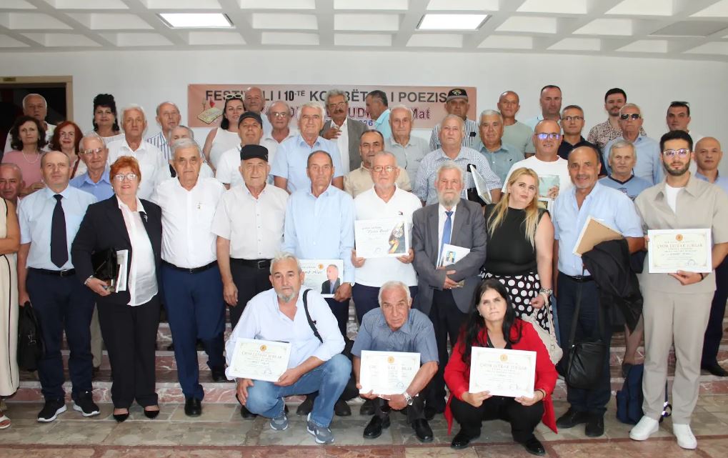 Një dekadë poezi, kujtesë, vlerësim dhe miqësi letrare