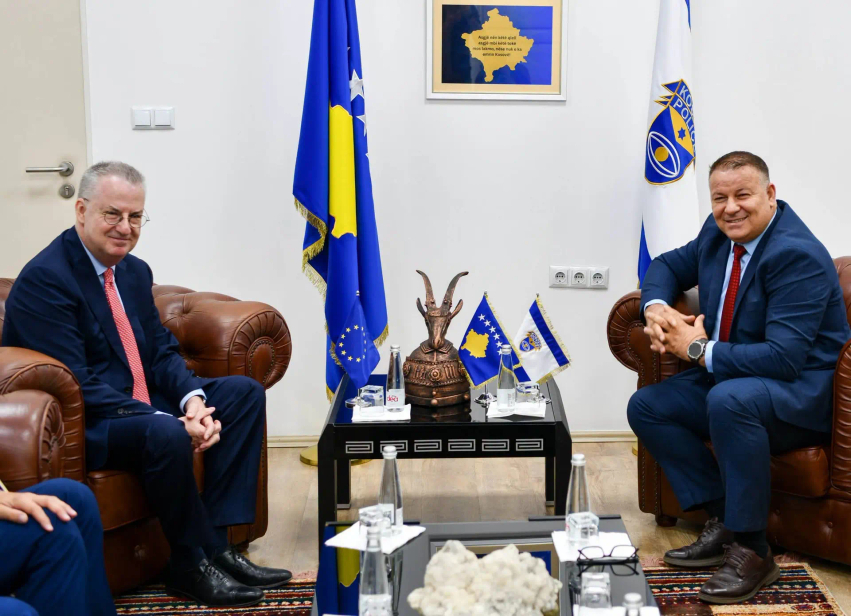 Kreu i Policisë pret ambasadorin e ri të BE së në Kosovë  diskutojnë për sigurinë
