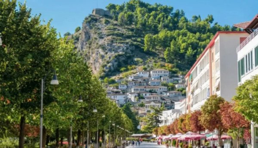 Media spanjolle rekomandon Shqipërinë mes destinacioneve mesdhetare për pushime në shtator