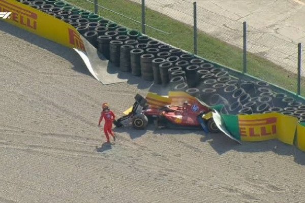 ​Leclerc i Ferrarit aksidentohet në Grand Prix-in italian