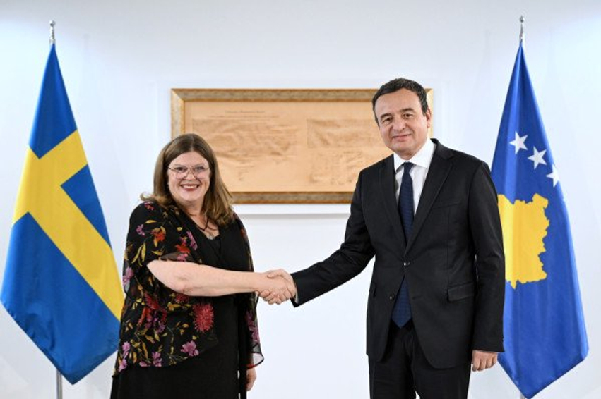 Kurti ritakon  pas 20 vjetëve  ambasadoren suedeze e cila gjithmonë kishte dashur të shërbejë në Kosovë