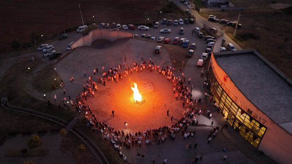 ​Nga Pashtriku kërkohet drejtësi për Thaçin, Veselin, Krasniqin e Selimin