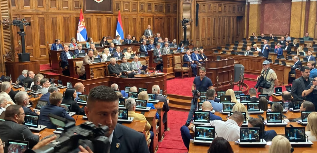 Kryeministri i Serbisë i kërkon presidentit ta shpërndajë Parlamentin