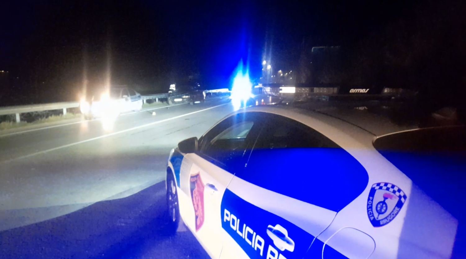Aksident në aksin Gramsh-Cërrik, motori përplas këmbësoren dhe largohet nga vendngjarja