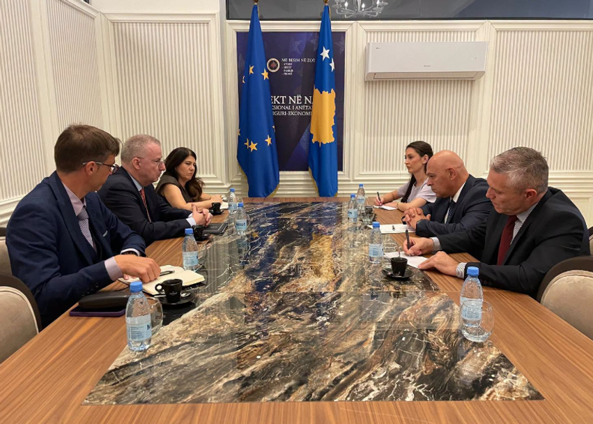 Gjini pas takimit me ambasadorin e ri të BE-së: Kosova duhet të avancojë drejt BE-së